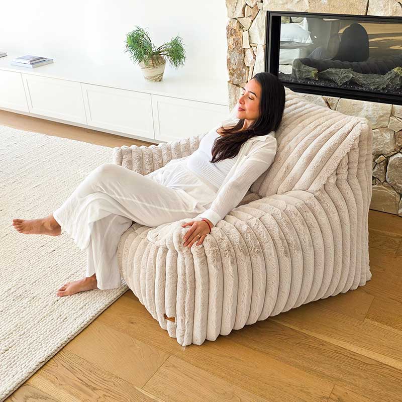 Mooi Living Callie – Stylish Armchair Bean Bag indoor Bean Bag by Mooi Living.in Wide Corduroy